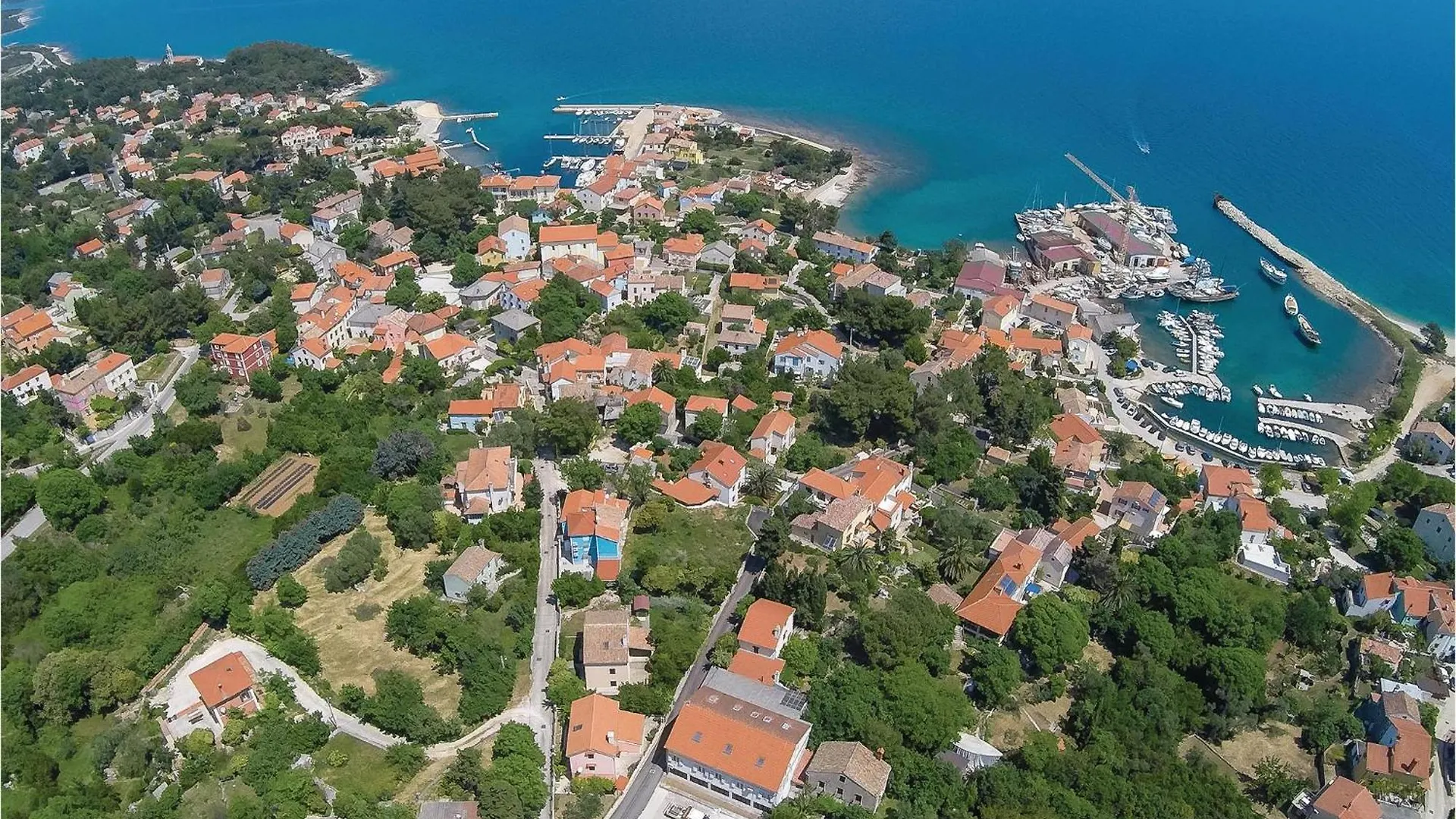 Beautiful Home In Veli Losinj With 4 Bedrooms And Wifi 0*,  Croatia